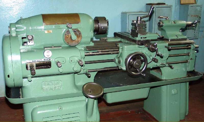 Загальний вигляд токарно-гвинторізного верстата DL-2 компанії G.Kärger